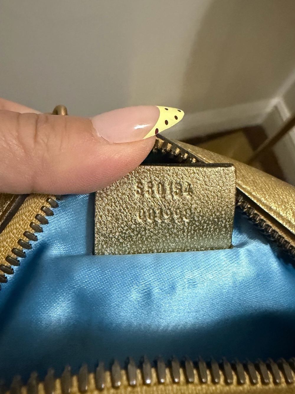 Gucci Metallic Pink and Gold Chevron Round Crossbody - Picture 5 of 5